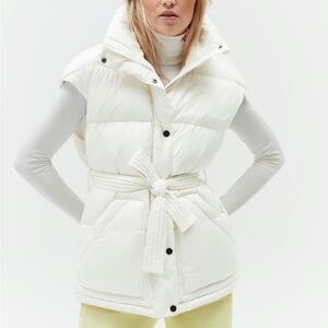 Perfect Moment Oversized Puffer Vest NWT